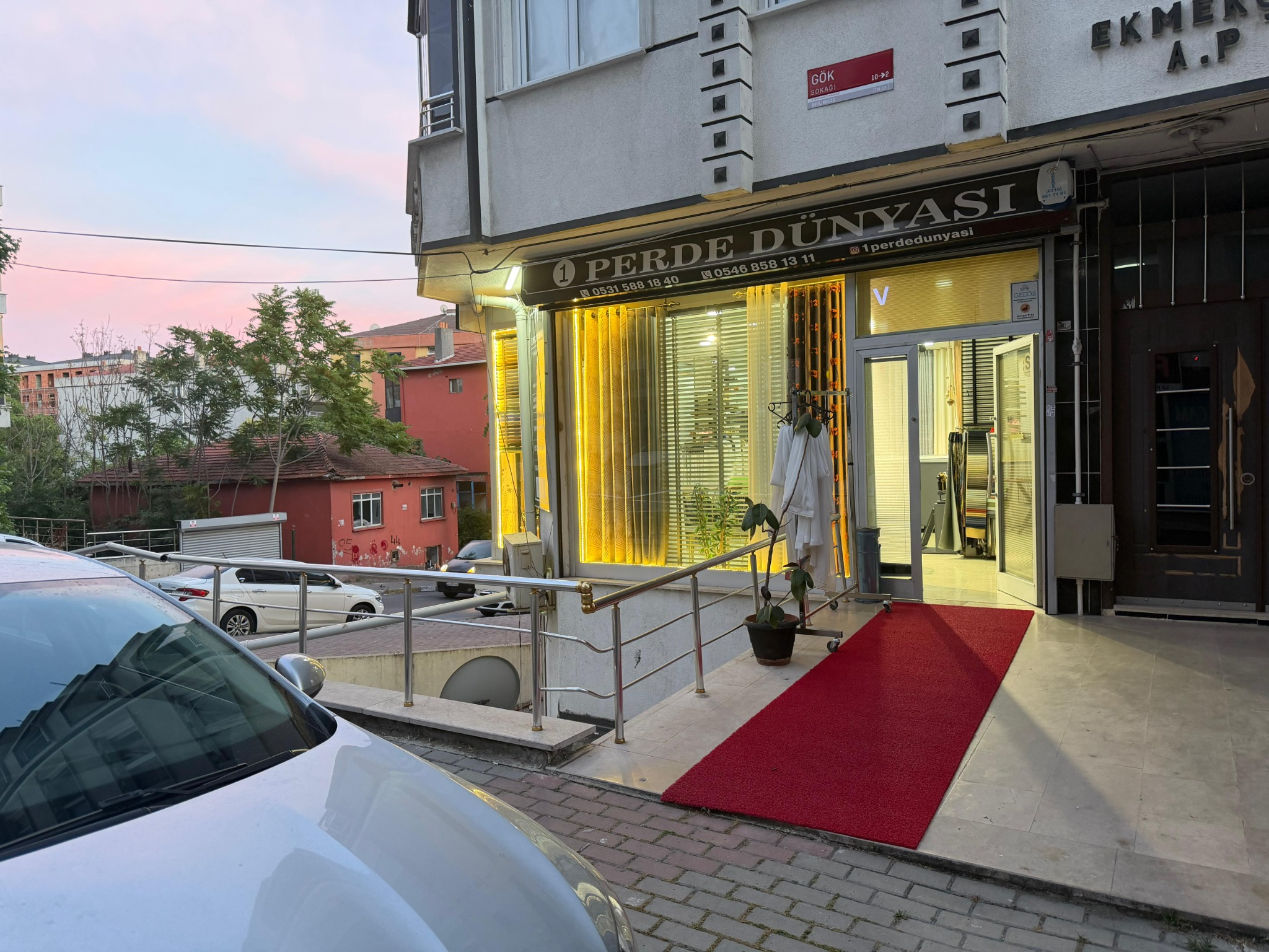 1 Perde Dünyası mağaza dış görünüm